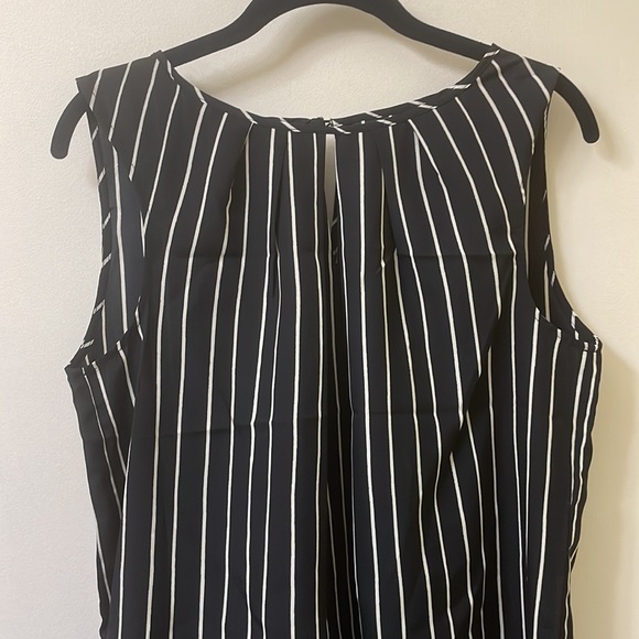 Jones NY Top Medium NWT - Picture 3 of 7